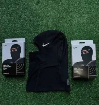 Nike Pro Therma-FIT Hood Negro