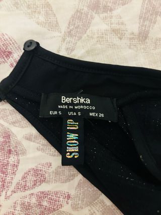 Vestido plateado con lentejuelas