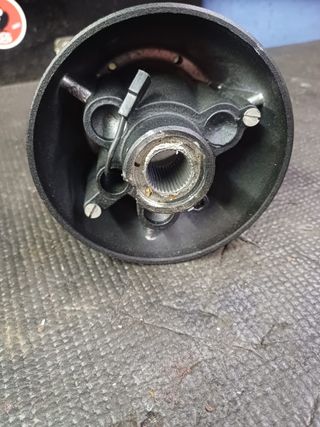 Piña volante BMW E21