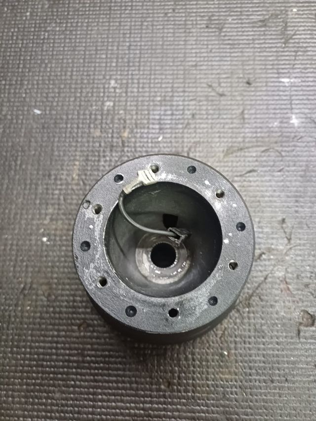 Piña volante BMW E21