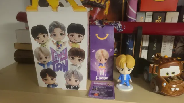 Figura J-Hope Tiny Tan McDonald's