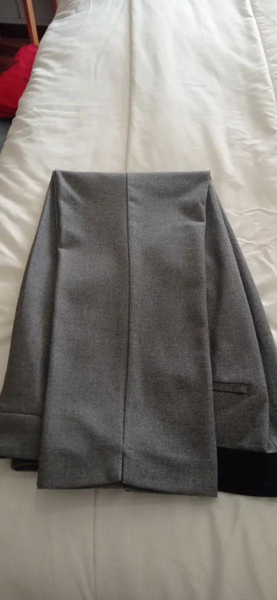Pantalón de vestir Zara gris