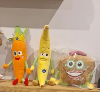 Peluche Banana, Zanahoria y Coco sin estrenar