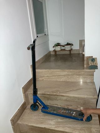 Patinete Scooter Azul Booster