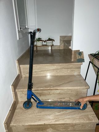 Patinete Scooter Azul Booster
