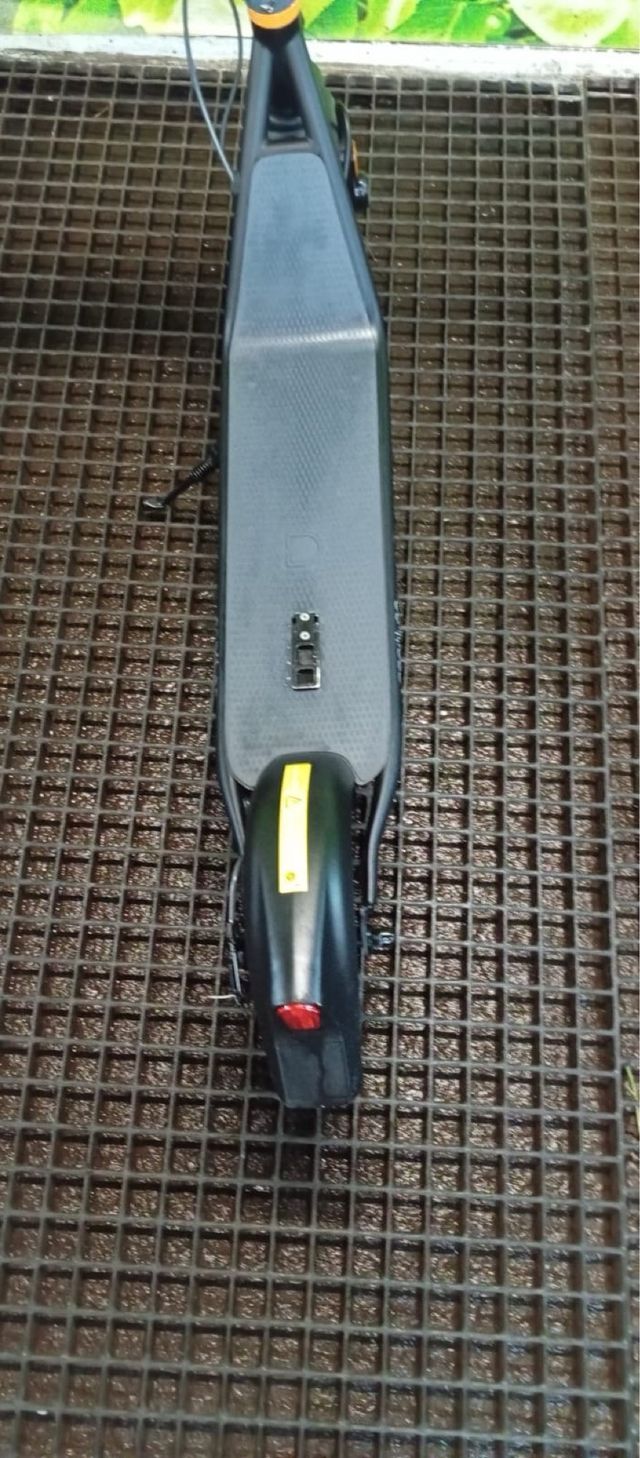 Patinete Eléctrico Negro