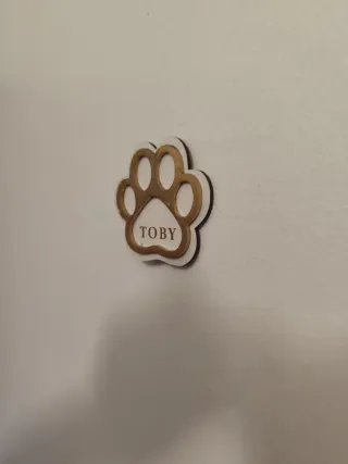 Imán personalizado pata de perro.