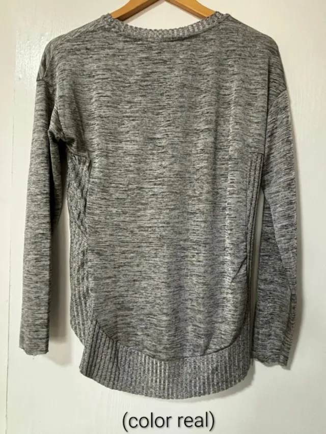 Camiseta manga larga plateada