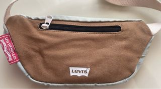 RIÑONERA LEVI’S VAQUERA AZUL
