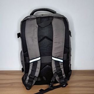 NUEVA Mochila viaje/trabajo gris impermeable