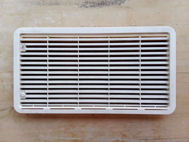 Griglia esterna frigo Dometic camper / caravan