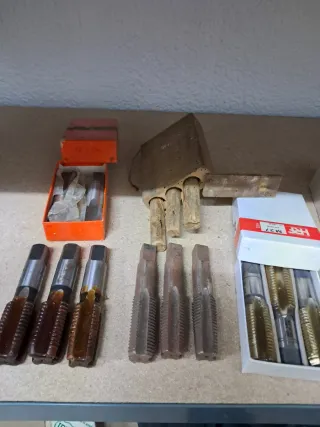 Juego de terrajas para roscar