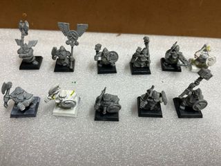 31 Miniaturas Enanos warhammer