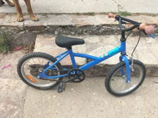 Bicicleta infantil azul Btwin