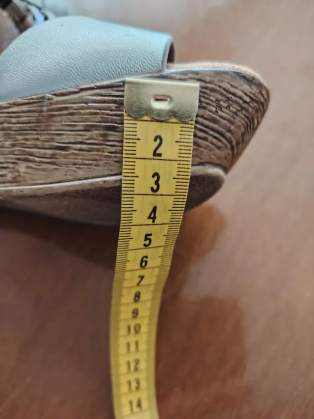 Sandalias cuña Jessy Ross plateadas