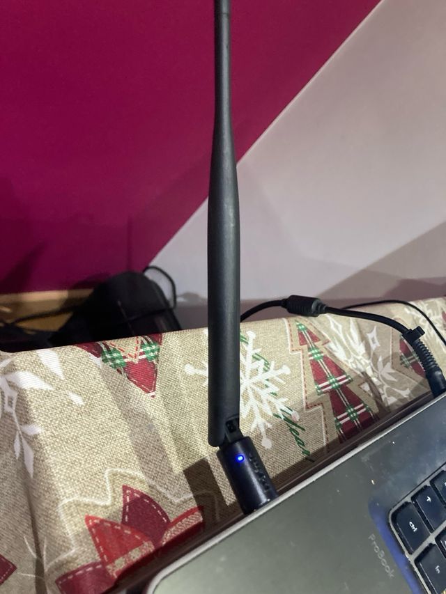 Adaptador USB Wireless N150 de alta ganancia