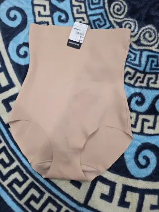 Braga faja alta Zeeman talla S sin estrenar