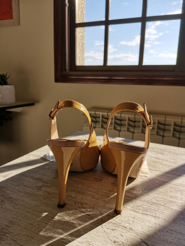 Zapatos Pedro Miralles Charol Caramelo Talla 37