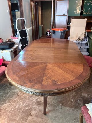 Mesa redonda extensible de madera