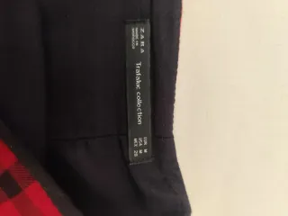Minifalda Zara cuadros roja y negra