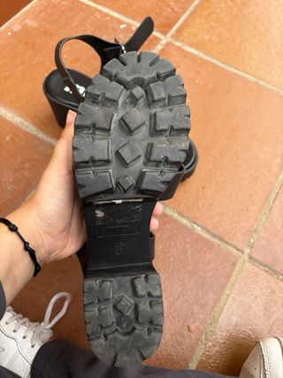 Sandalias de tacón negras