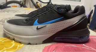 Nike Air Max Pulse Negras y Grises