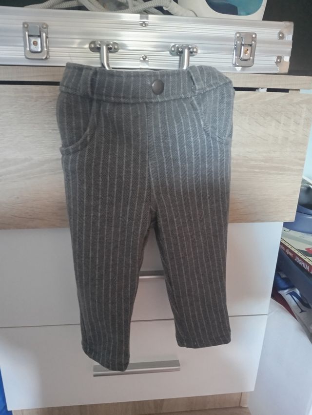 Pantalón niño rayas grises