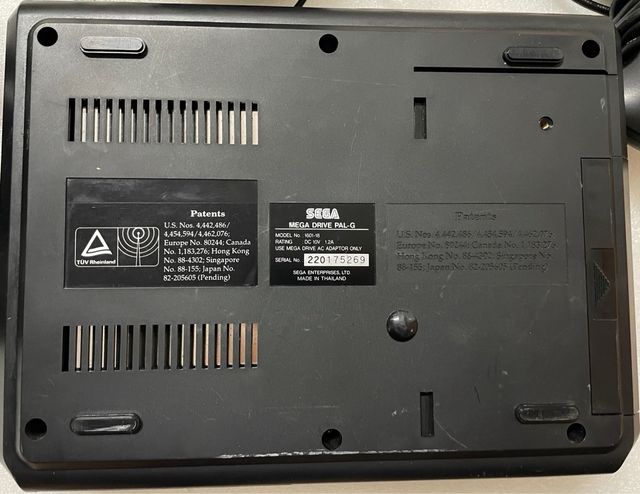 Sega Mega Drive Consola 16-BIT con mandos