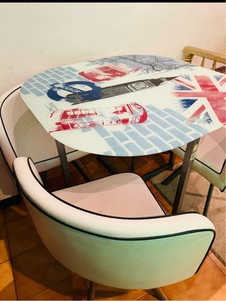 Mesa y 4 Sillas Diseño Londres