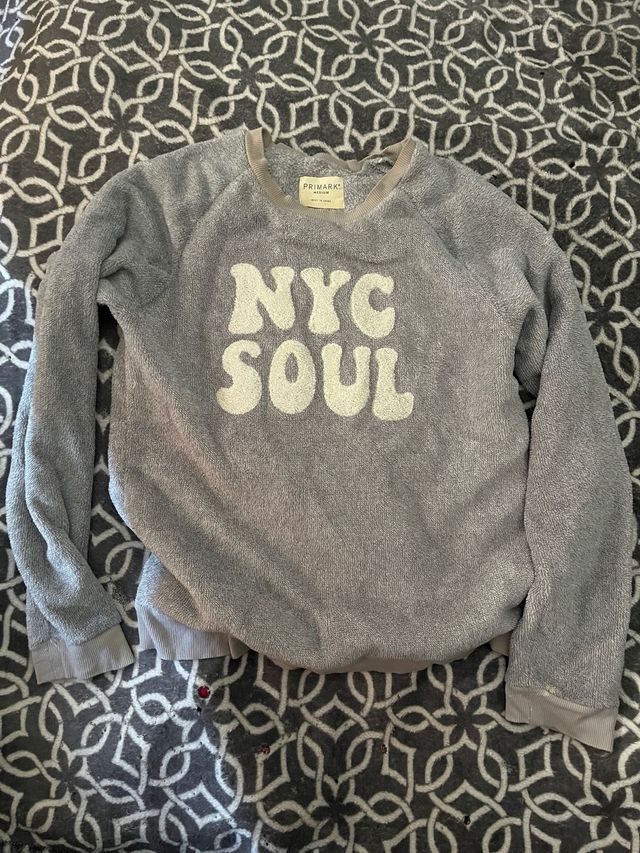 Sudadera NYC SOUL Primark Gris