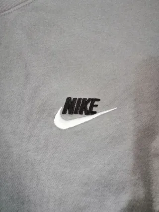 Sudadera Nike Sportwear Gris