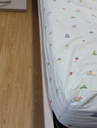 Cama juvenil madera y metal