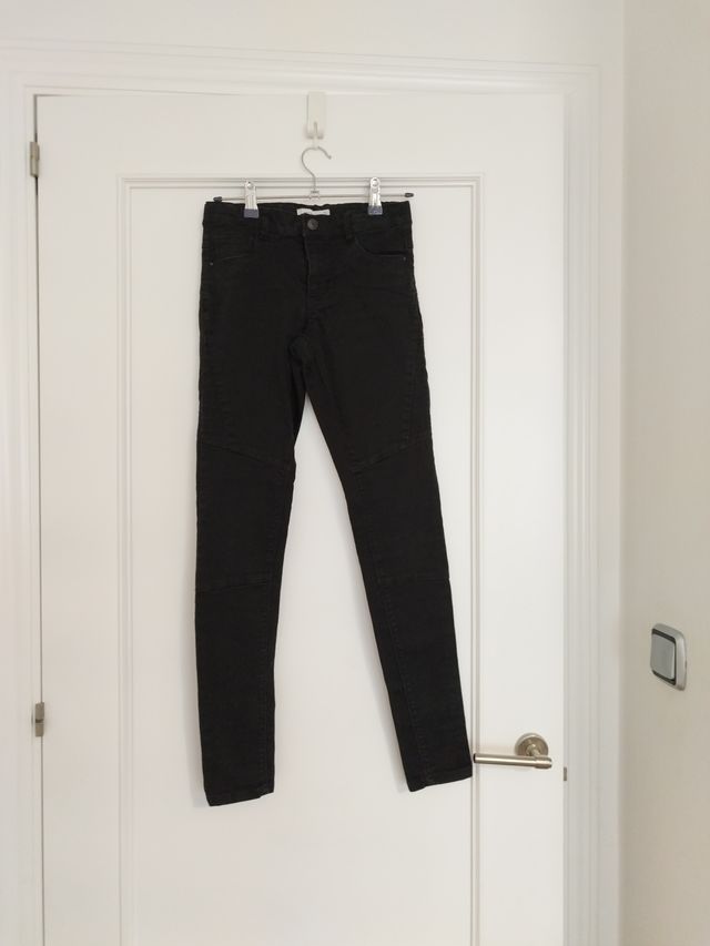 Pantalón negro Name It Talla 13