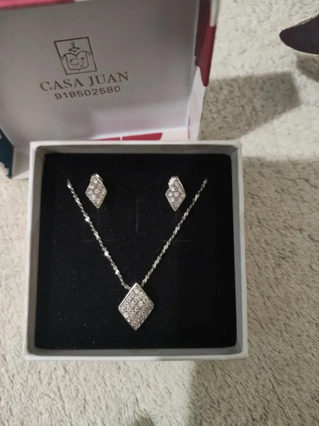 Conjunto Plata Collar y Pendientes