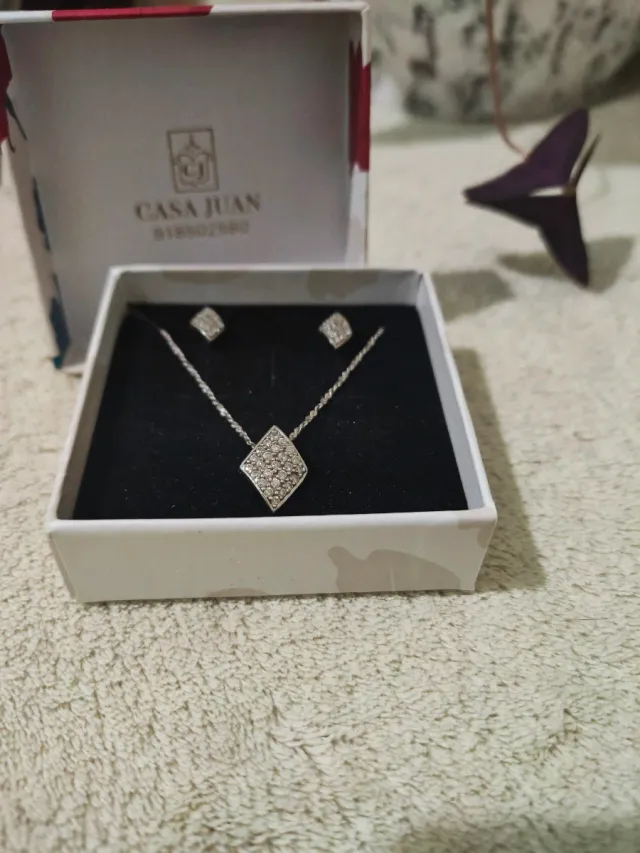 Conjunto Plata Collar y Pendientes