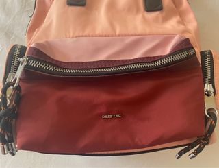 MOCHILA PARFOIS PEQUEÑA ROSA Y ROJA