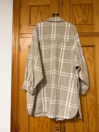 Chaqueta cuadros Pull&Bear beige