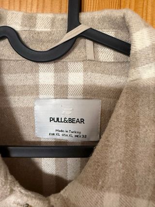 Chaqueta cuadros Pull&Bear beige