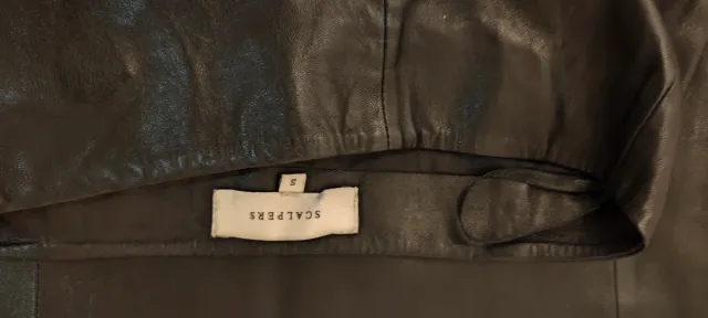 Falda Scalper Piel Negra Larga Ajustada Talla S