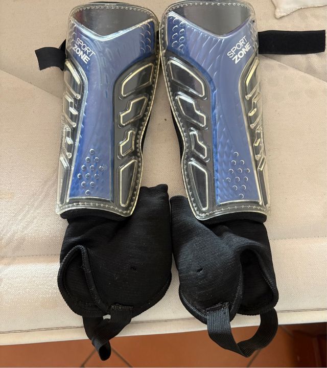 Espinilleras Fútbol Sport Zone Talla M