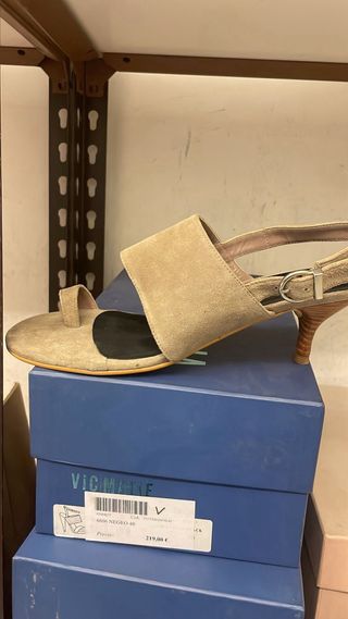 Zapatos de piel stock 
