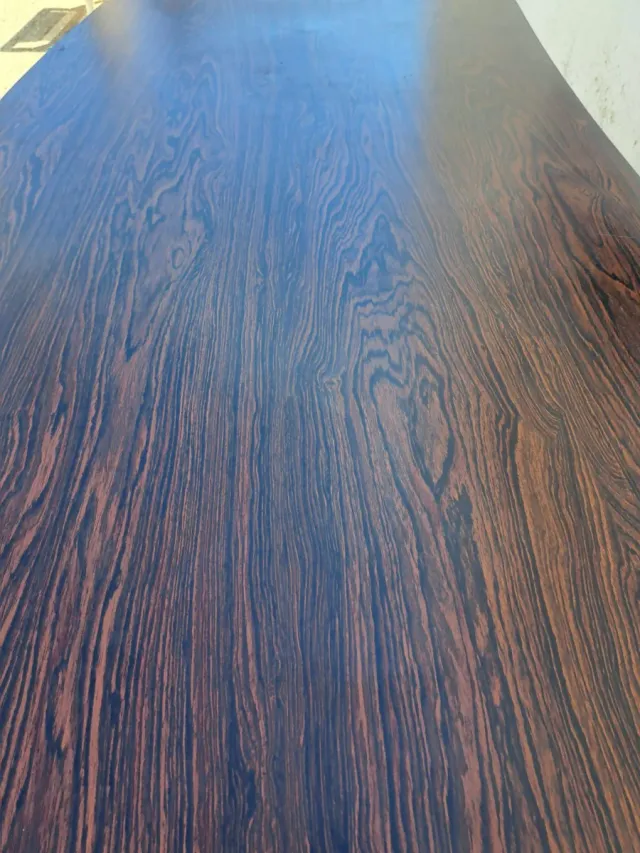 Escritorio Diseño Años 80 Madera y Metal.