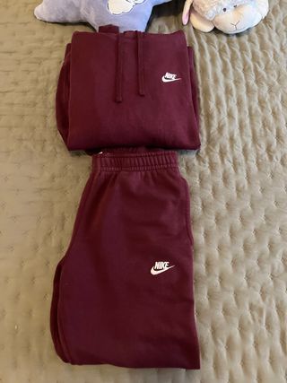 chándal Nike granate / burdeos