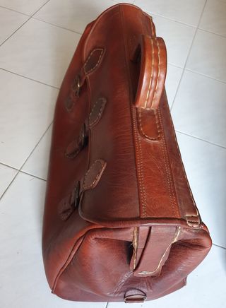 Mala grande, artesanal, em pele / couro / cabedal