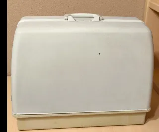 Máquina de coser automática