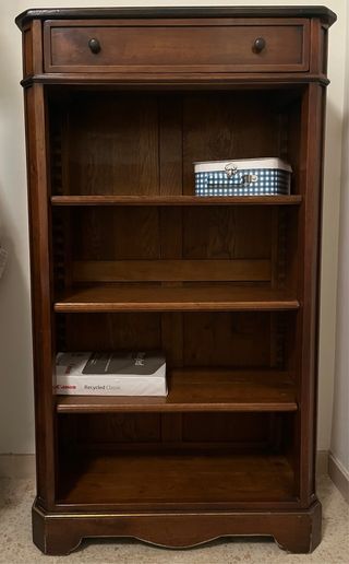 Estantería de madera maciza
