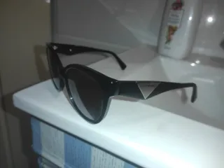 Gafas de sol Emporio Armani negras