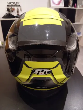 Casco de moto SWIFT negro y amarillo