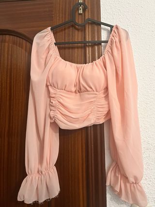 Blusa corta rosa manga larga
