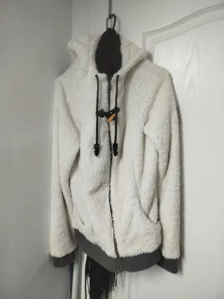 Chaqueta polar blanca mujer